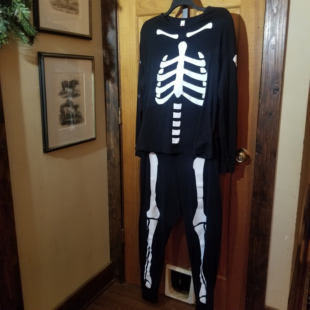 Skeleton pajamas (unisex)